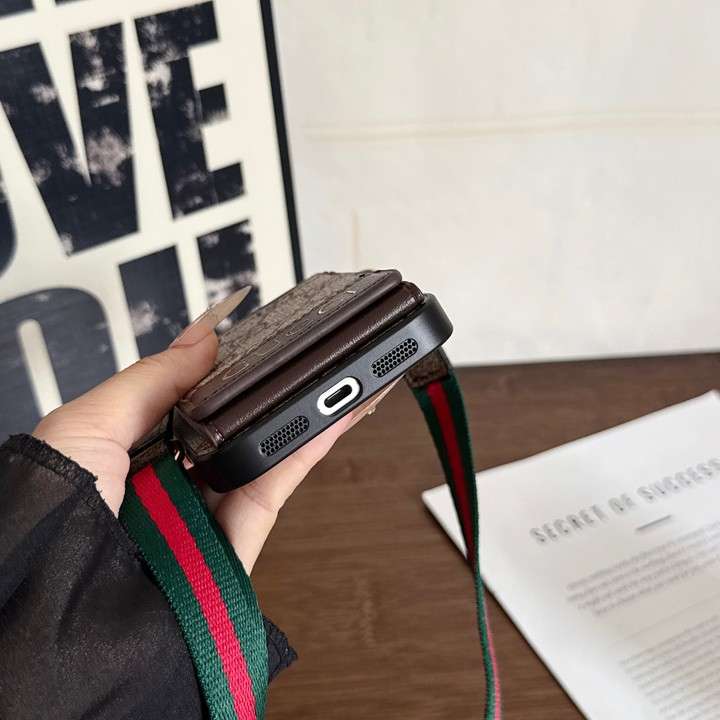 GUCCI iphone18promaxケース 肩掛け 斜めがけ