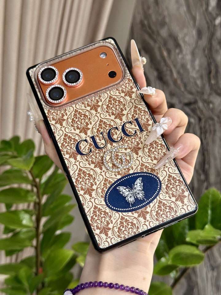 GUCCI iphone18proケース キラキラ ロゴ