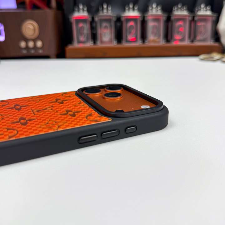 ルイヴィトン iphone18ケース モノグラム フラワー