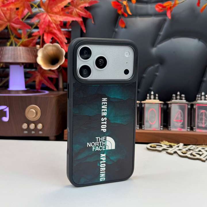 ノース フェイス iphone18proケース