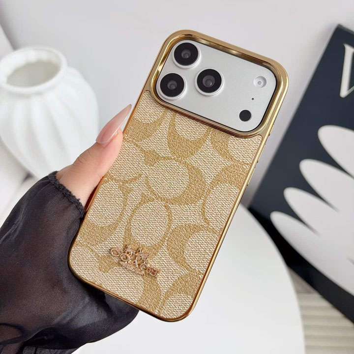 コーチ iphone18proケース レンズ保護 おしゃれ
