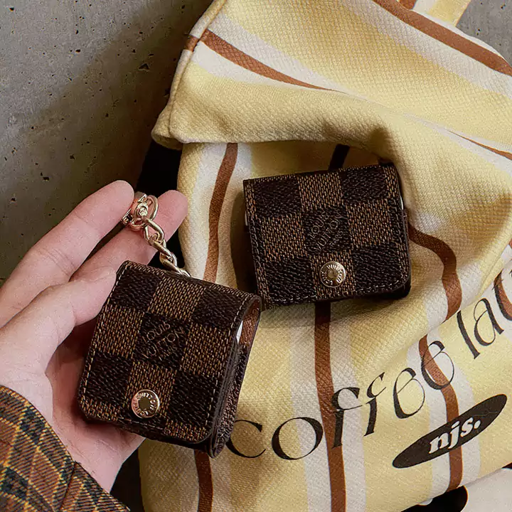 vuitton エアポッド 5ケース キーチェーン付
