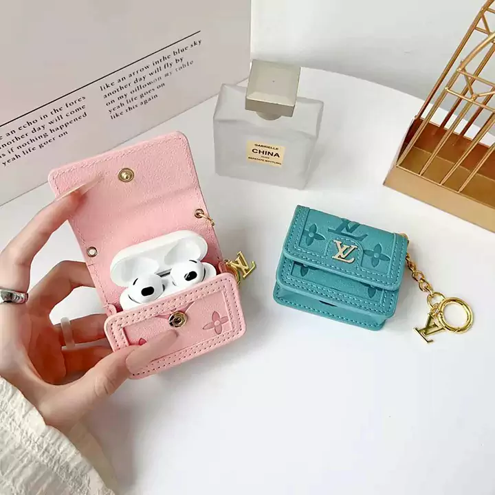 Louis Vuitton airpods 5 ケース ロゴ型押し
