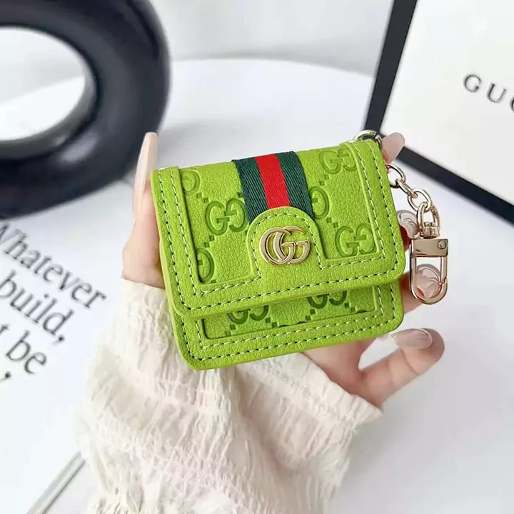 Gucci airpods 5ケース 装着充電可能