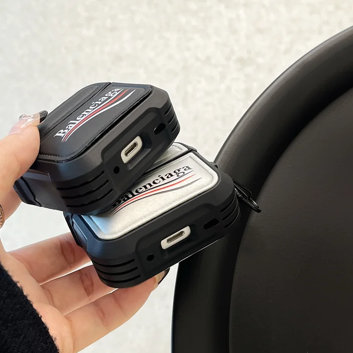 balenciaga airpods5ケース ダウン風