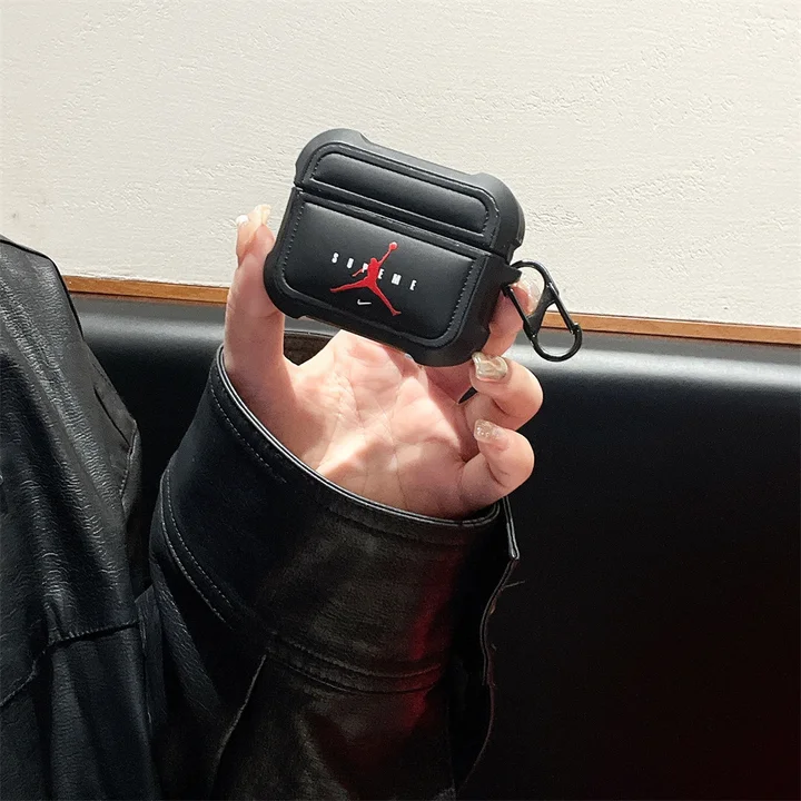 エアジョーダン airpods5ケース 装着充電対応