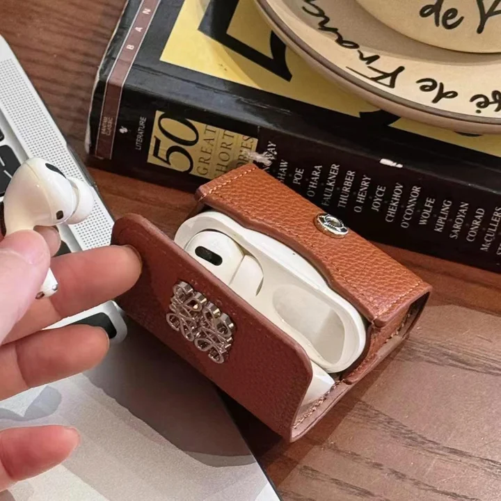 loewe airpodsケース 手触り良い