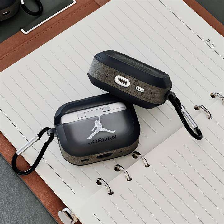 エアジョーダン airpods5ケース カラビナ付き