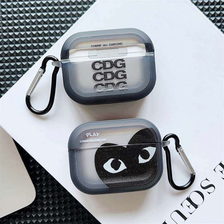 CDG airpods5ケースカラビナ付き