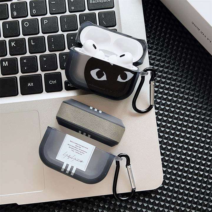 川久保玲 airpods5ケース マット感