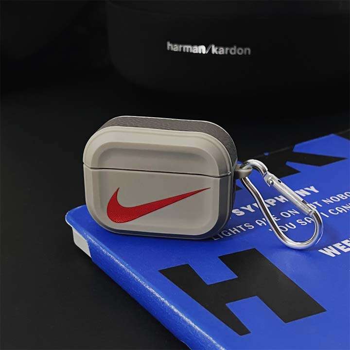 ナイキ airpods5 カバー カラビナ 付き