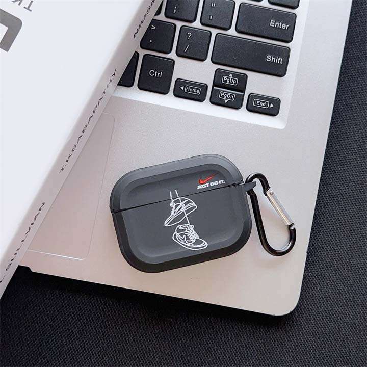 NIKE Airpods 5 耐衝撃ケース