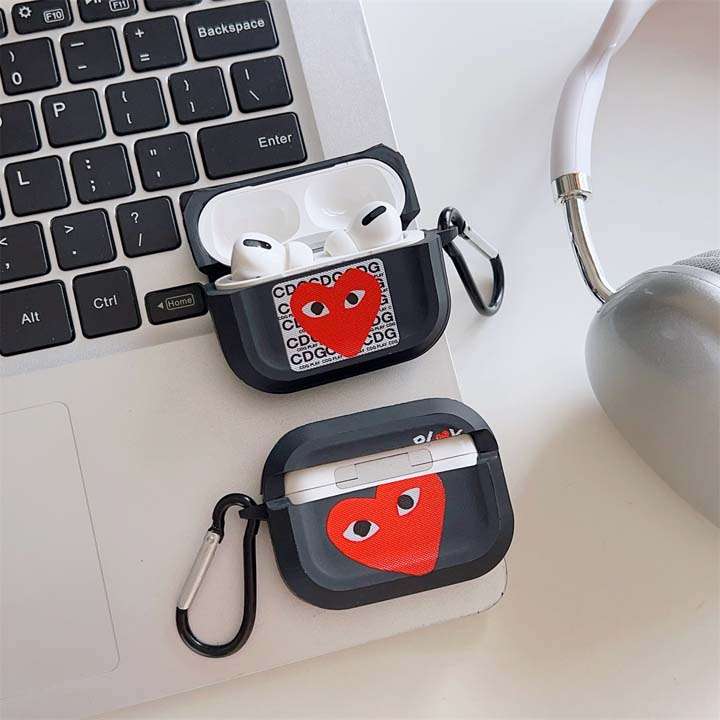 COMME des GARCONS airpods5ケース
