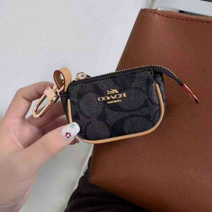 COACH イヤホンケース 第 五 世代