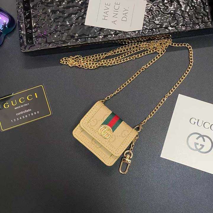 GUCCI エアーポッズ 第 5 世 代 ケース チェーン 付き