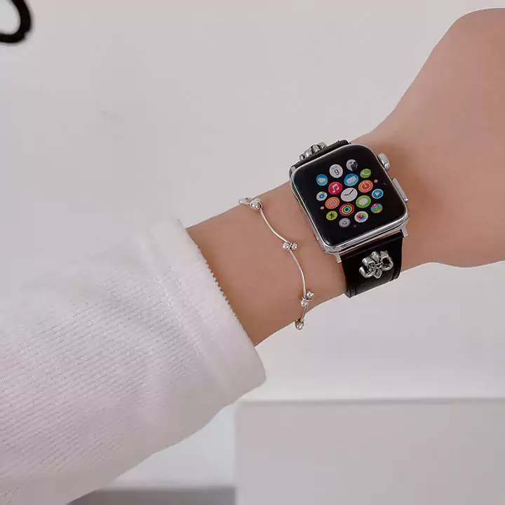 クロームハーツ アップルウォッチバンド かっこいい