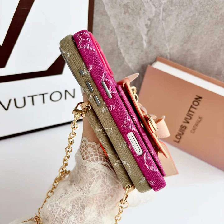 LVチャーム アイフォン18proケース バンド チェーン付き