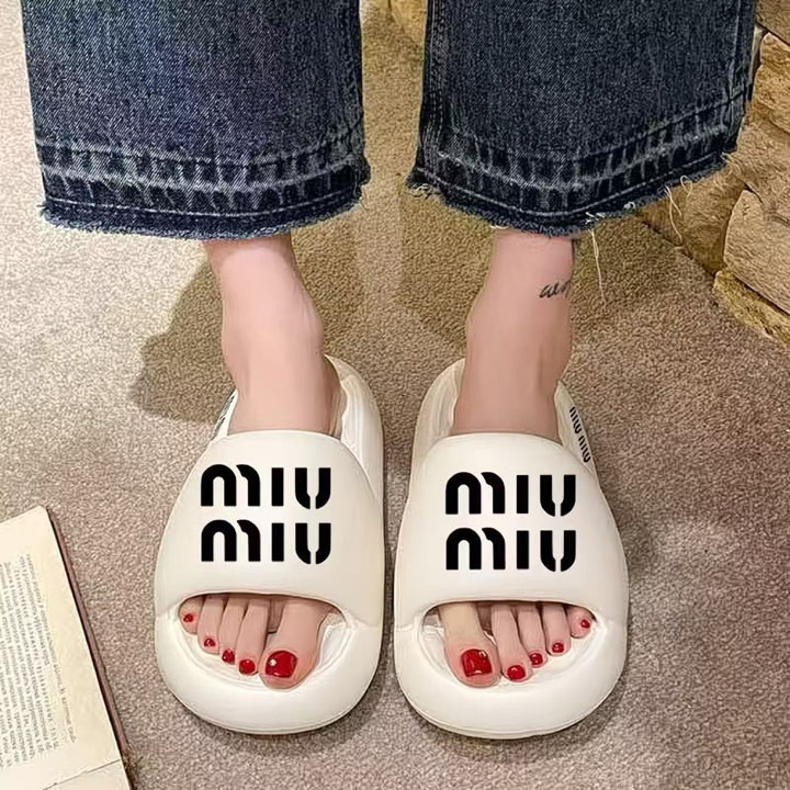 MIU MIU サンダル