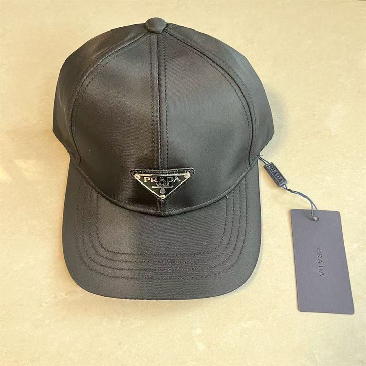 PRADA 三角ロゴ 野球帽