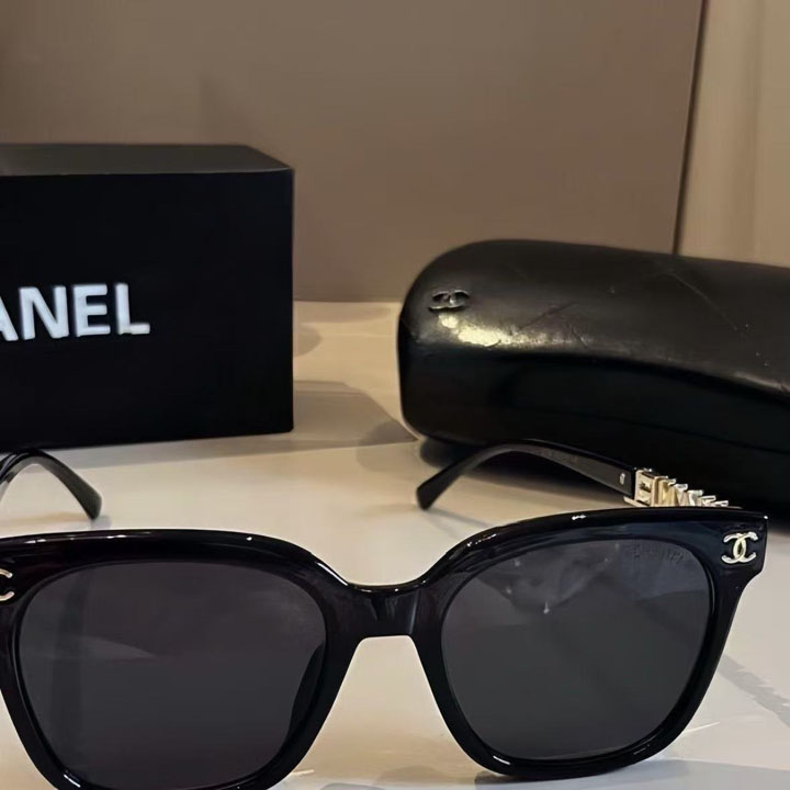 CHANEL サングラス スクエア型