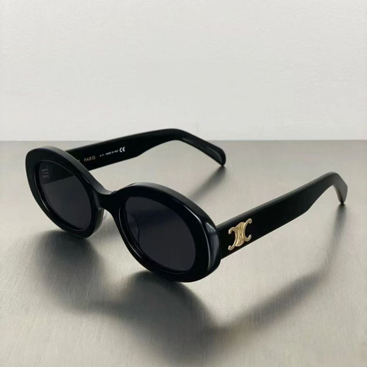 Celine TRIOMPHEロゴ入り サングラス