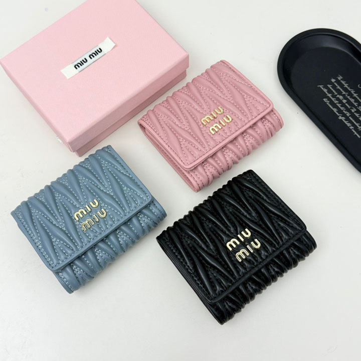 MIU MIU レディース 財布 三つ折り