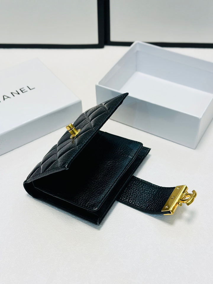chanel マトラッセレザー 財布