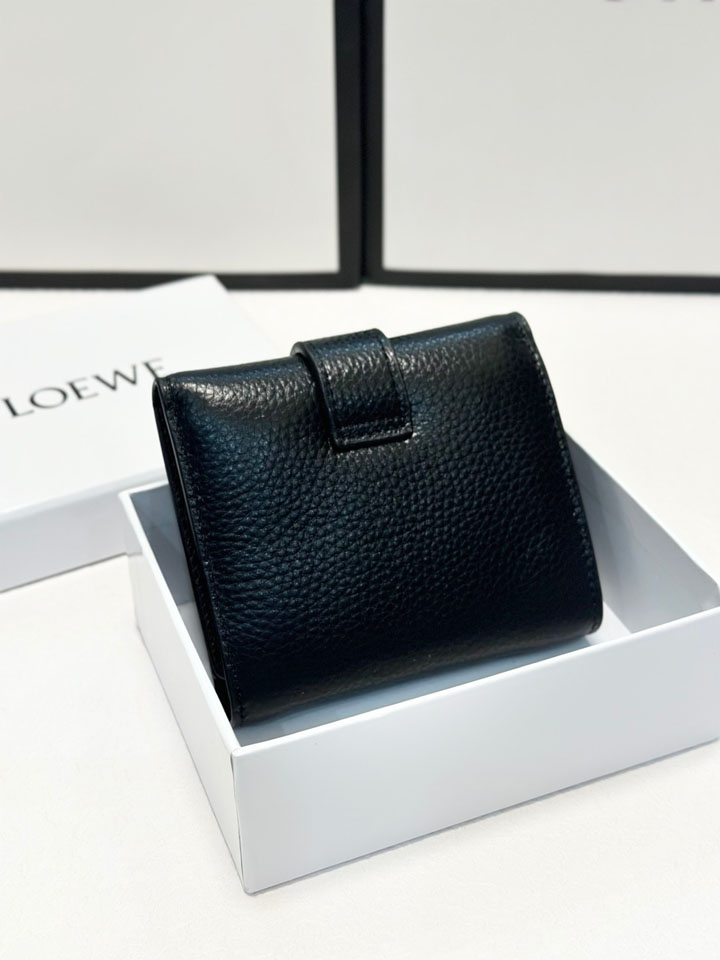 LOEWE トライフォールド 財布