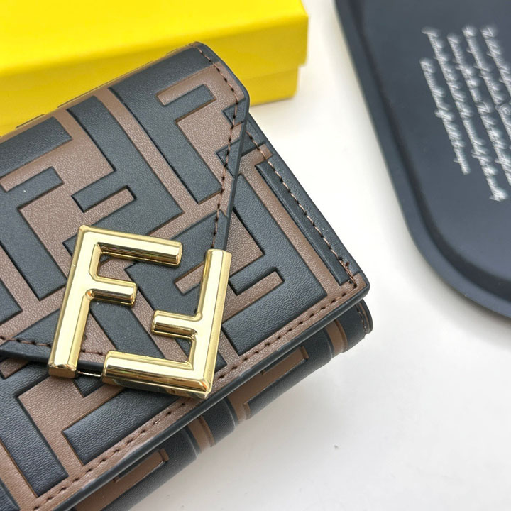 FENDI FFダイヤモンド ミニ 財布