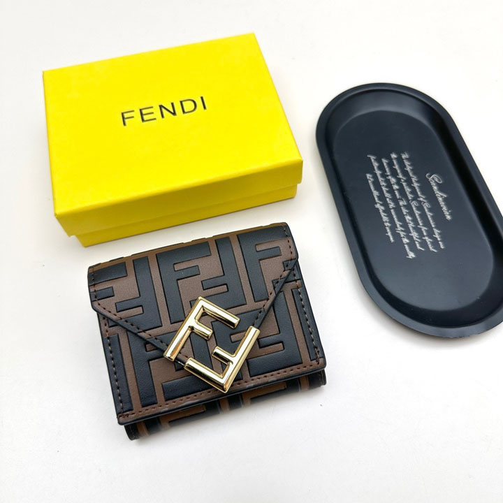 FENDI FFダイヤモンド ミニ 財布