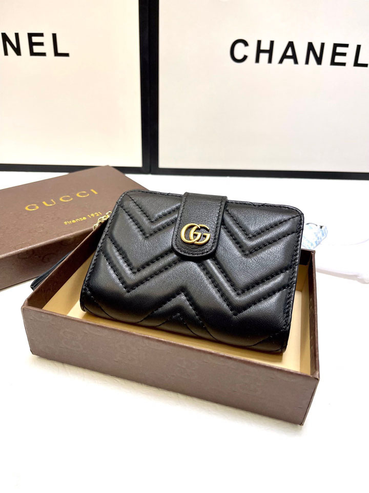 グッチ GGマーモントミニ ウォレット
