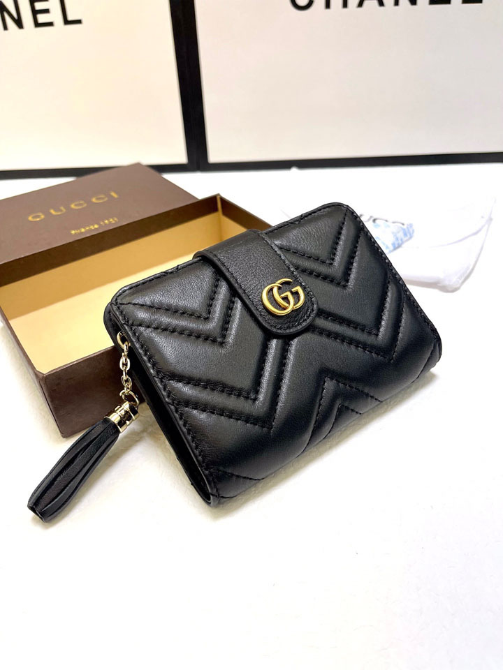 グッチ キルティング レザー ミニ 財布