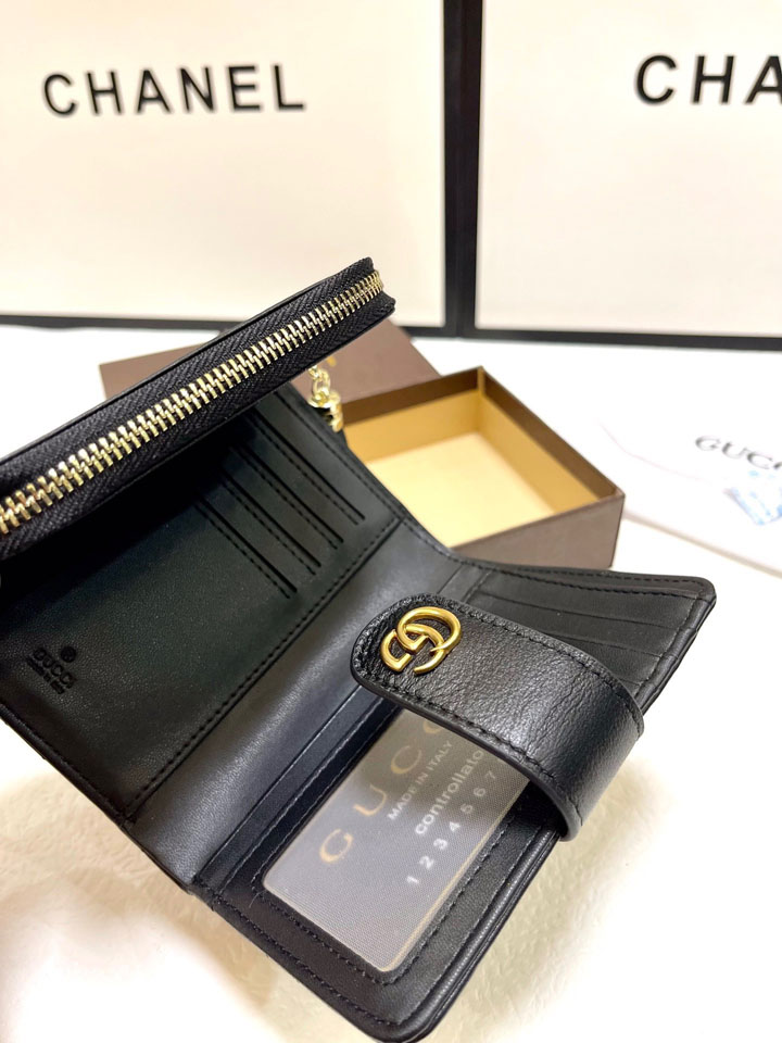 グッチ ジップ ウォレット レディース