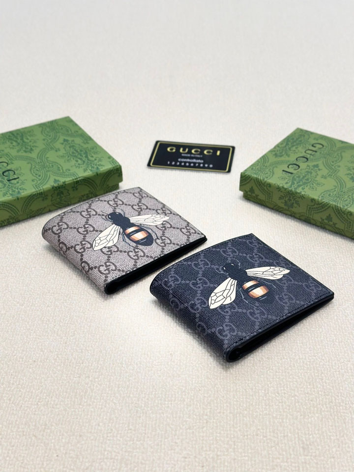 グッチ 折りたたみ 財布