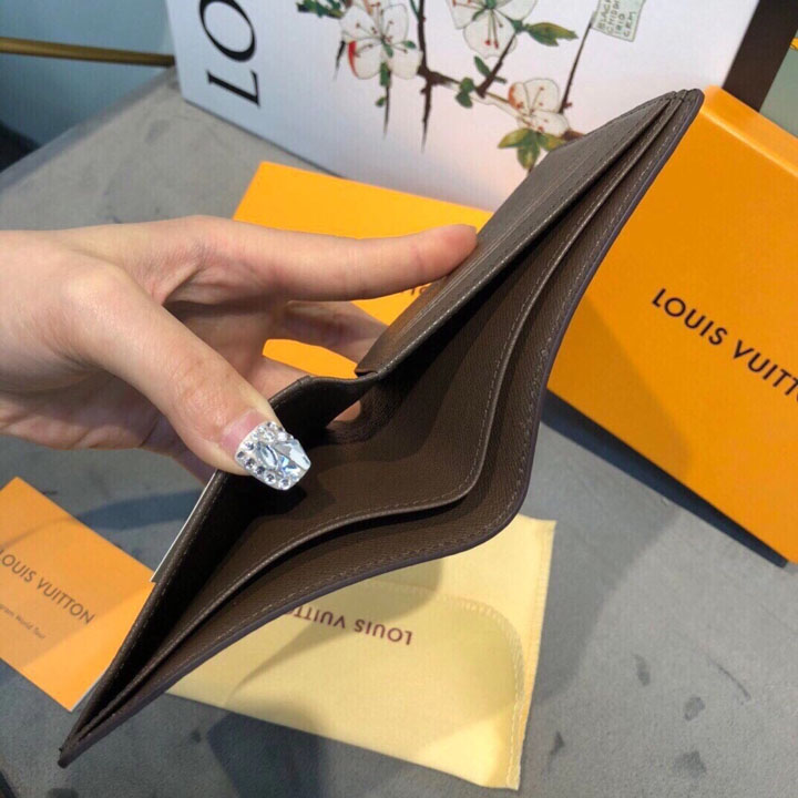 LOUIS VUITTON ポルトフォイユ マルコ コンパクトウォレット