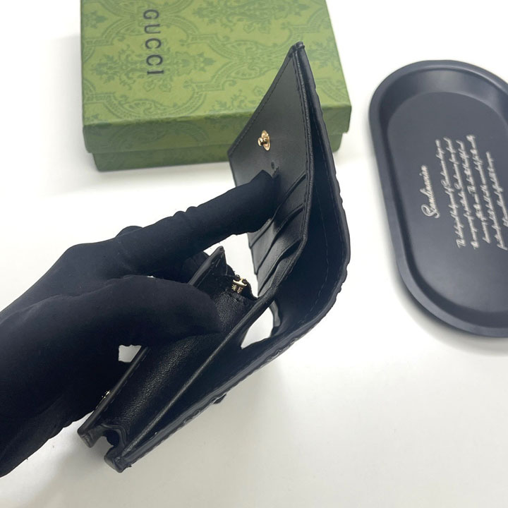 GUCCI おしゃれ 二つ折り財布