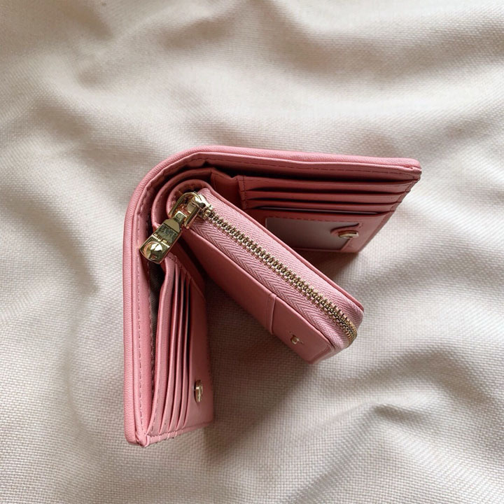 MIUMIU 財布 人気