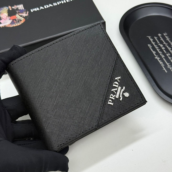 PRADA サフィアーノ レザー 二つ折り財布