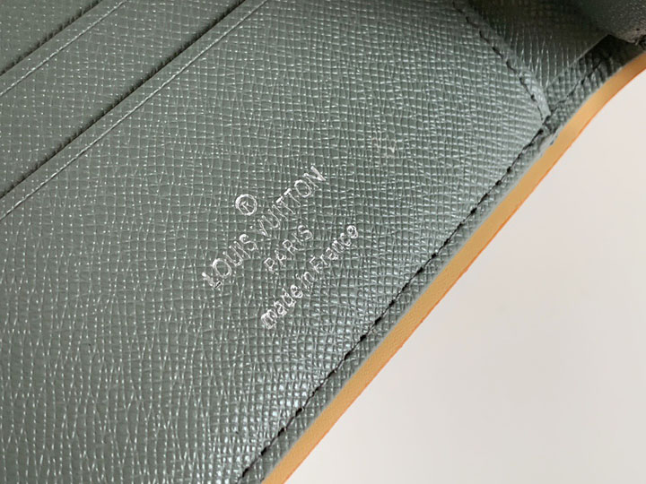 LOUIS VUITTON ポルトフォイユ
