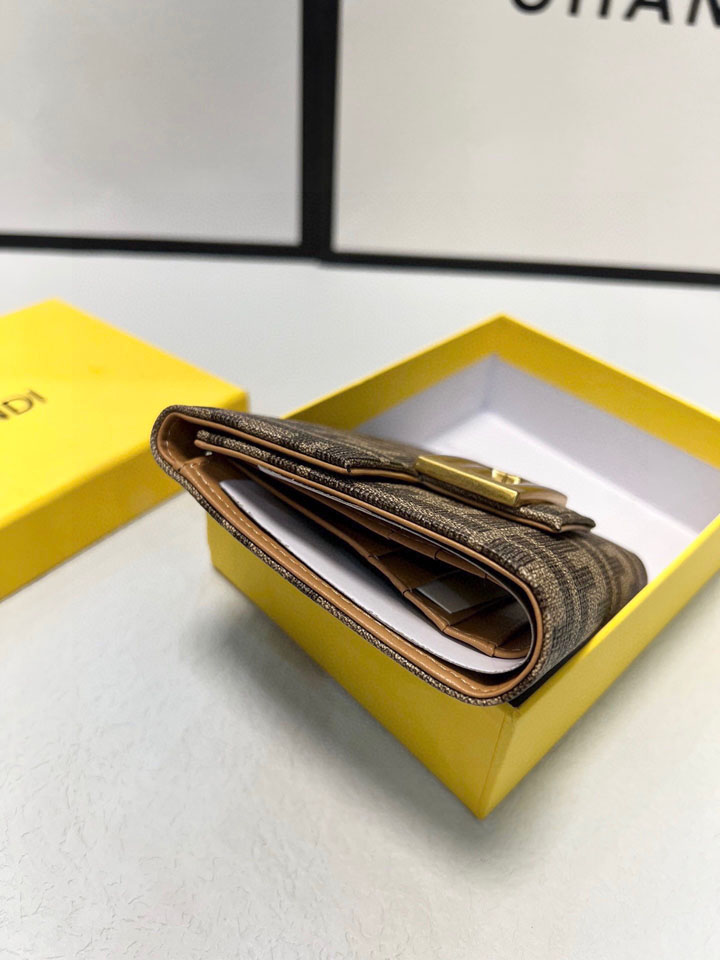 FENDI FFモノグラム 三つ折り財布