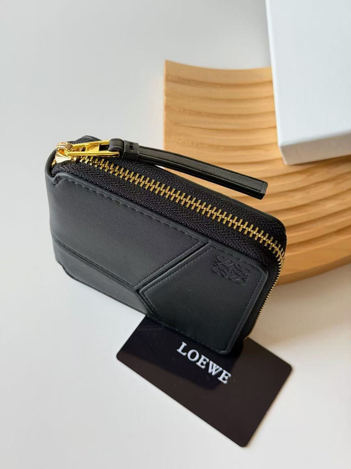 LOEWE PUZZLE EDGE ミニ 財布