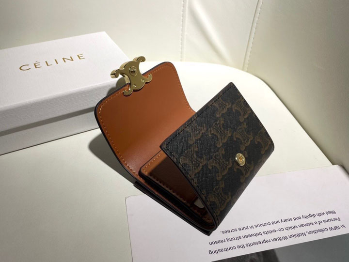 CELINE トリオンフ コンパクトウォレット