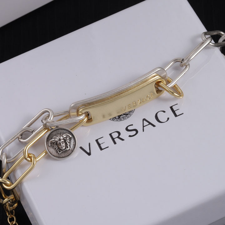 Versace メドゥーサ チャーム ブレスレット