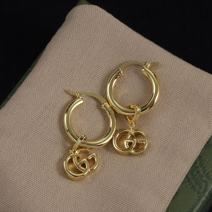 GUCCIゴールド アクセサリー