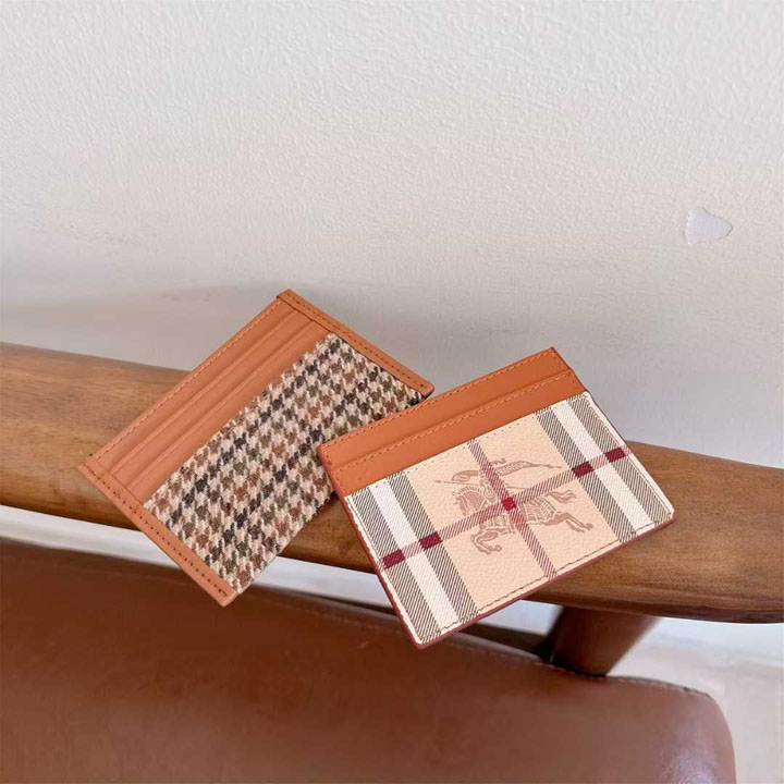 BURBERRY カードホルダー チェック柄