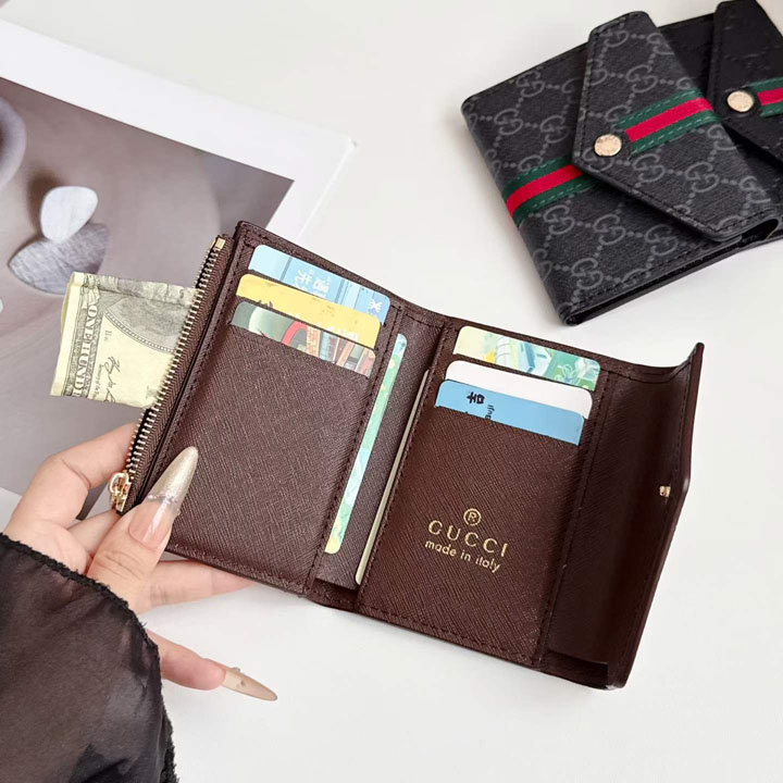 グッチ カードケース 三つ折り