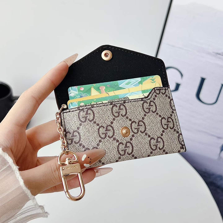 グッチ 名刺入れ ミッキー