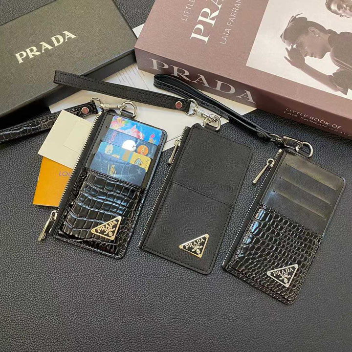 PRADA ファスナー付き カードケース