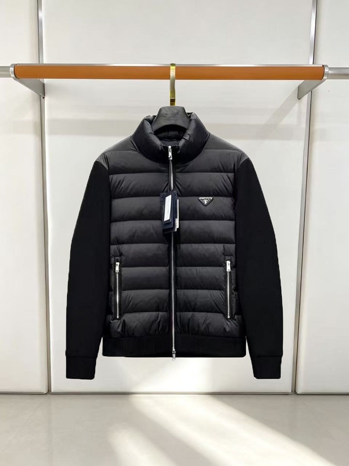 PRADA Re-nylon ダウンジャケット
