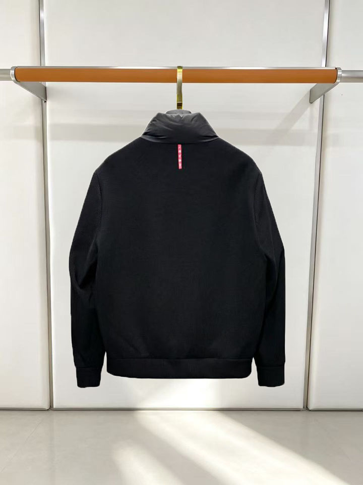PRADA ダウンコート